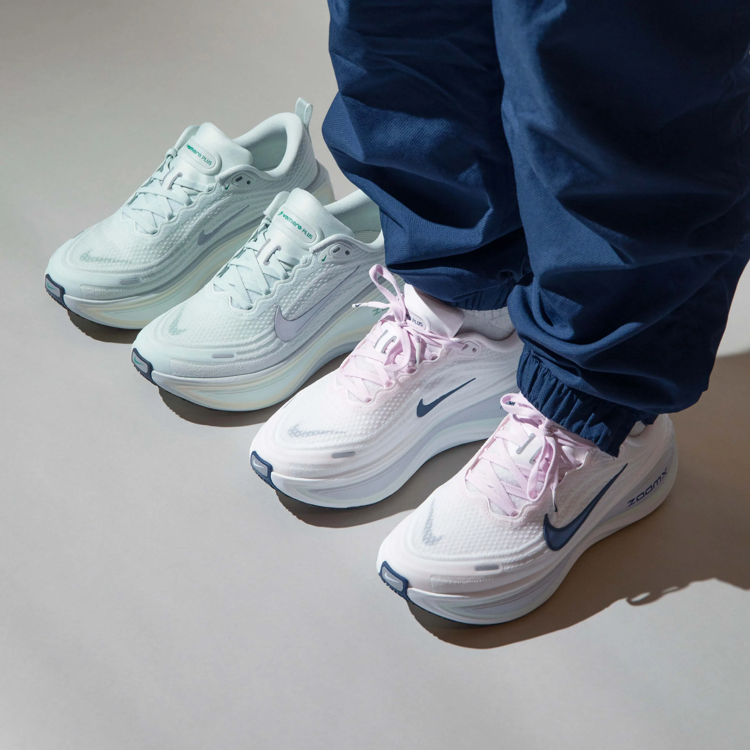 Wmns Vomero Plus - Image 9